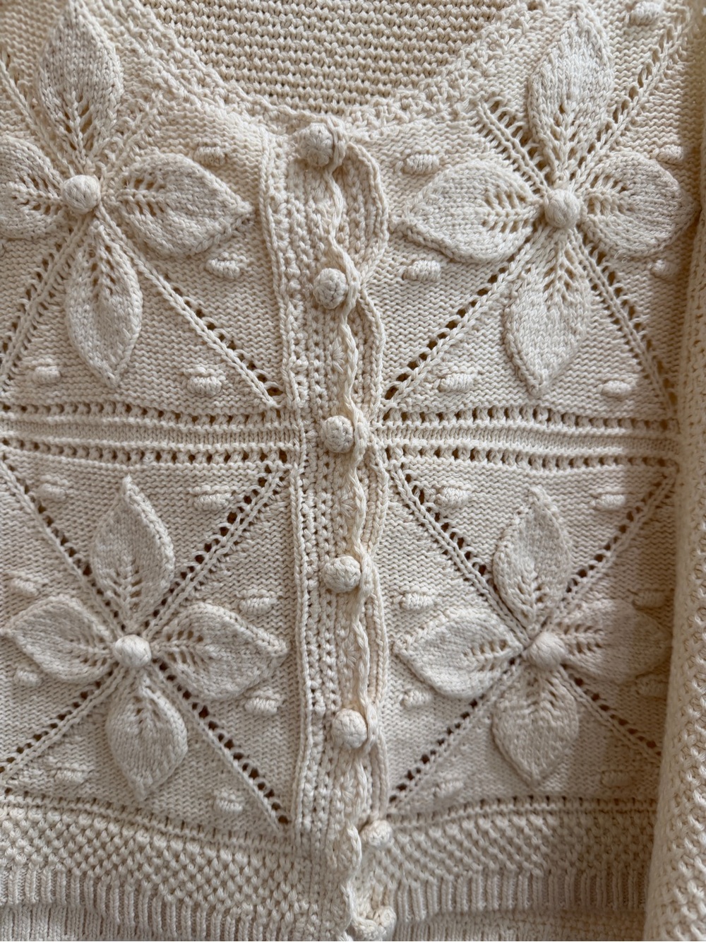 Sezane Cream Crochet Flower Knit Tank Top - Picture 2 of 4